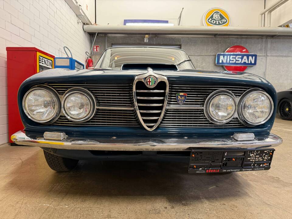 Bild 3/19 von Alfa Romeo 2600 Sprint (1964)