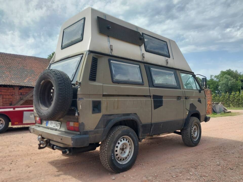 Immagine 8/8 di Volkswagen T3 Camper 2.1 Syncro (1992)
