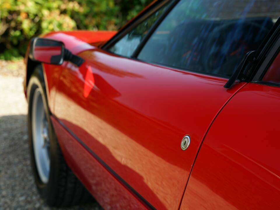 Bild 17/50 von Ferrari 512 BBi (1983)