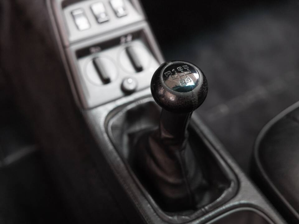 Bild 20/30 von Porsche 911 Carrera 4 (1990)