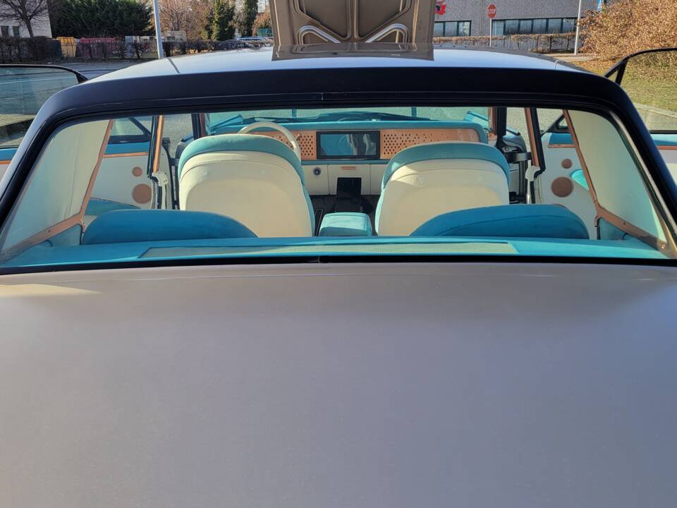 Image 5/18 of Lincoln Continental Sedan (1965)