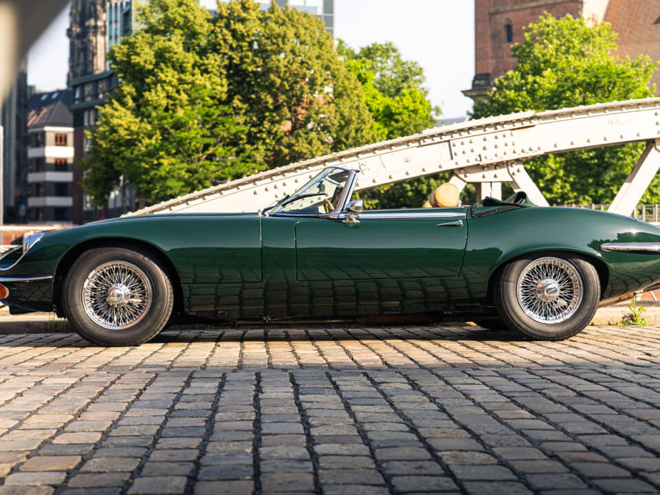 Bild 3/30 von Jaguar E-Type V12 (1974)