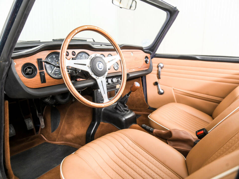Image 16/50 de Triumph TR 250 (1968)
