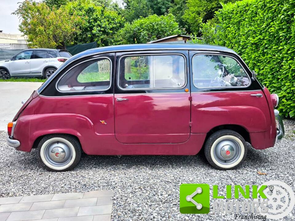 Image 2/10 of FIAT 600 D Multipla (1967)