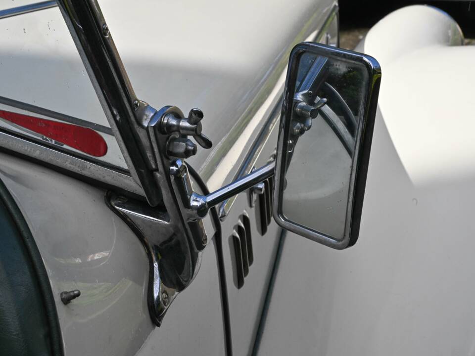 Image 47/50 of MG TF 1500 (1954)