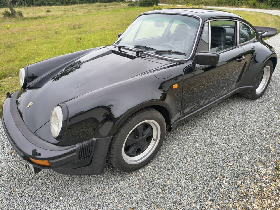 Image 1/8 of Porsche 911 Turbo 3.0 (1977)