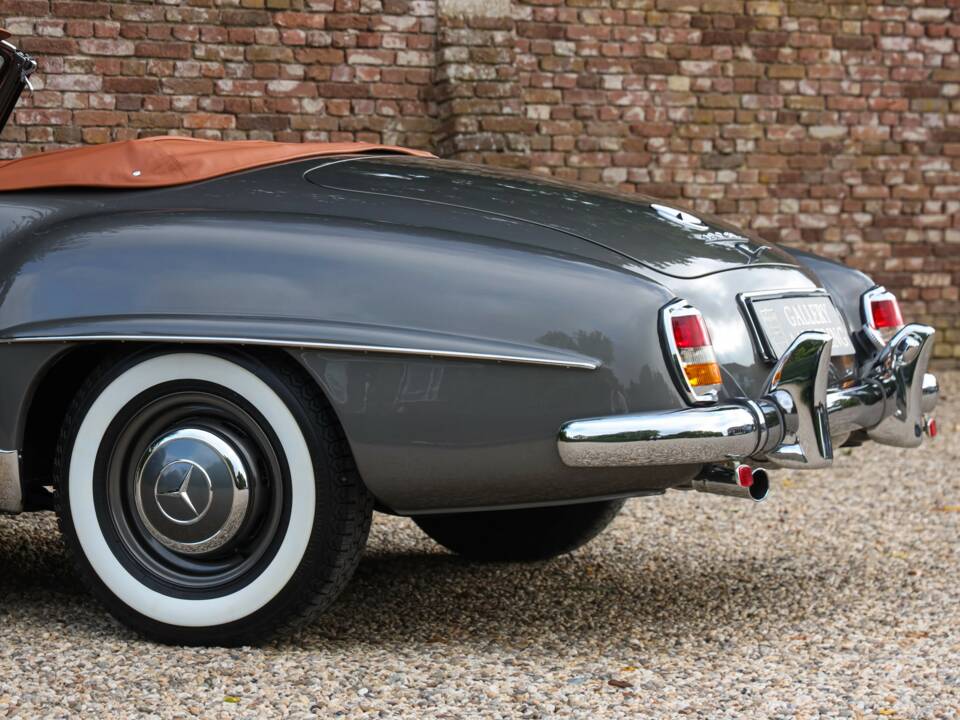 Image 43/50 of Mercedes-Benz 190 SL (1960)