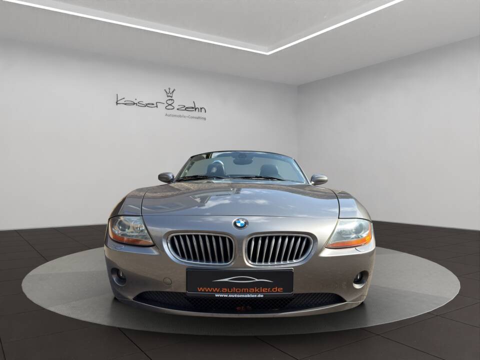Bild 4/34 von BMW Z4 3.0i (2004)