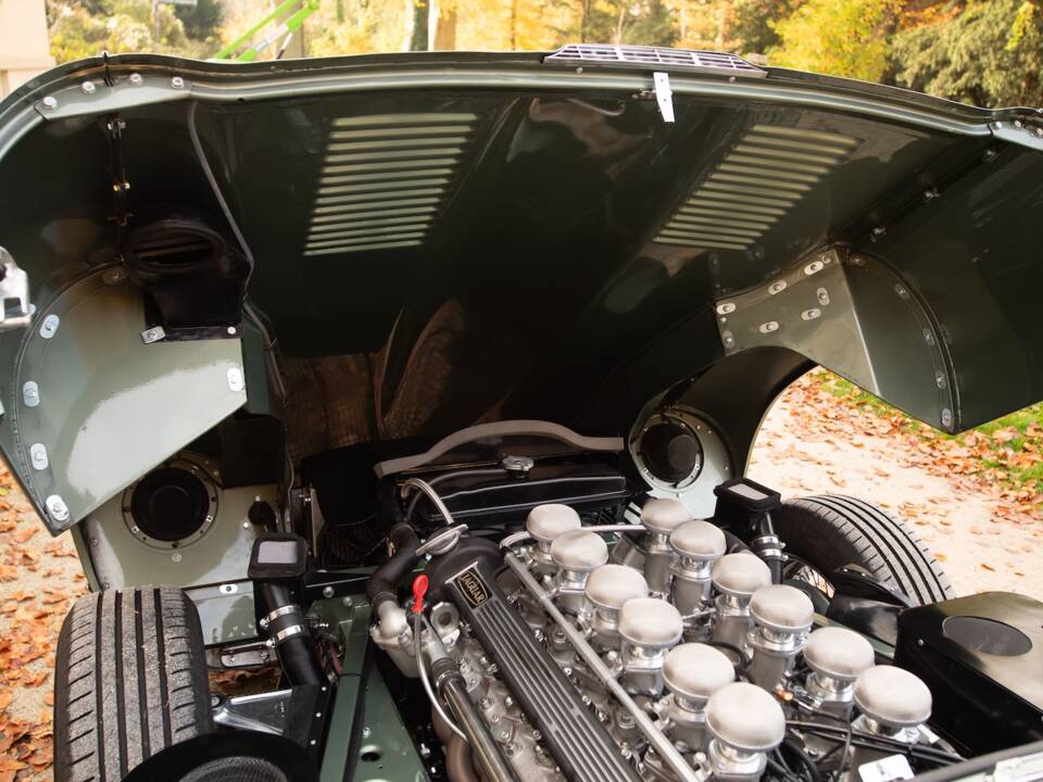 Bild 62/84 von Jaguar E-Type V12 (1973)