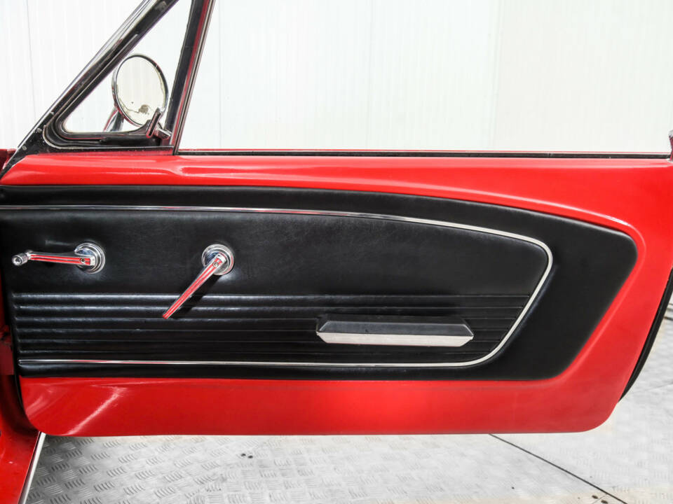 Image 33/50 of Ford Mustang 289 (1966)