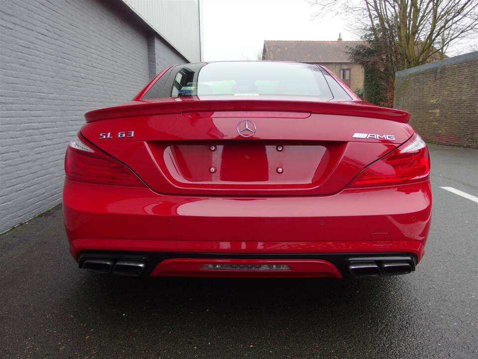 Image 9/99 of Mercedes-Benz SL 63 AMG (2012)