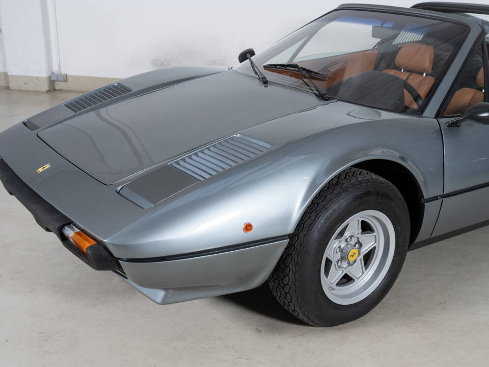 Image 17/32 of Ferrari 308 GTS (1978)