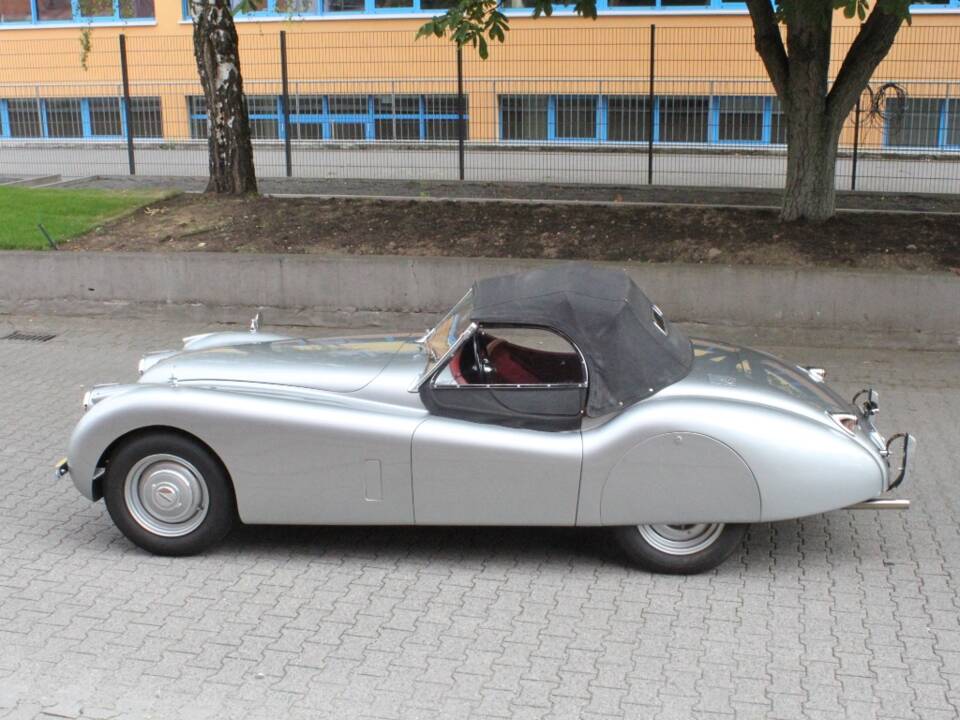 Image 5/18 de Jaguar XK 120 OTS (1954)