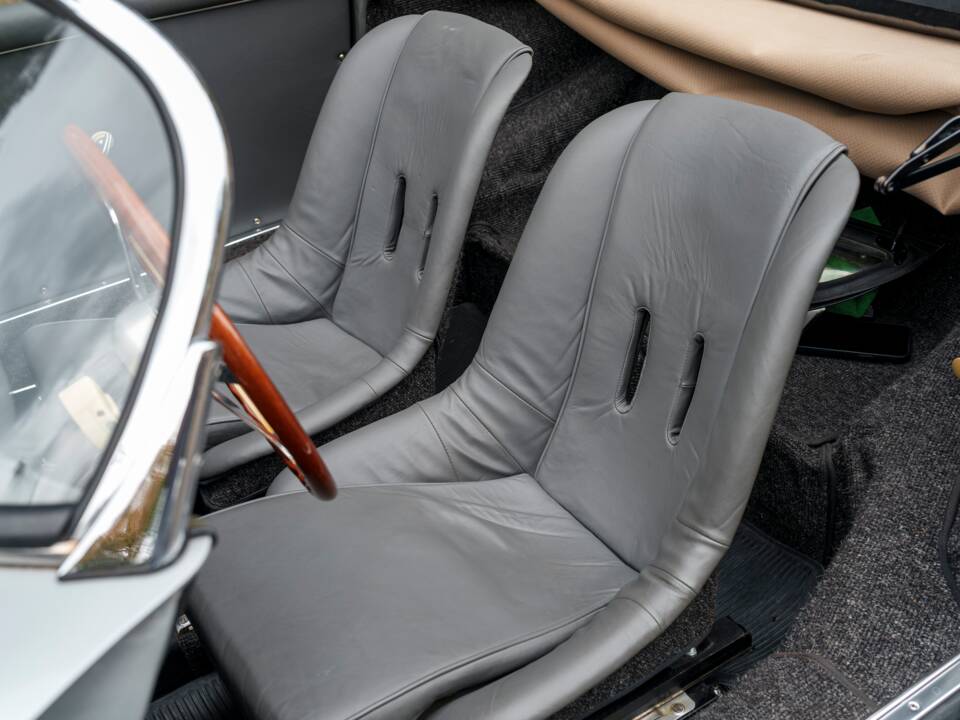 Image 29/35 of Porsche 356 1500 Speedster (1954)