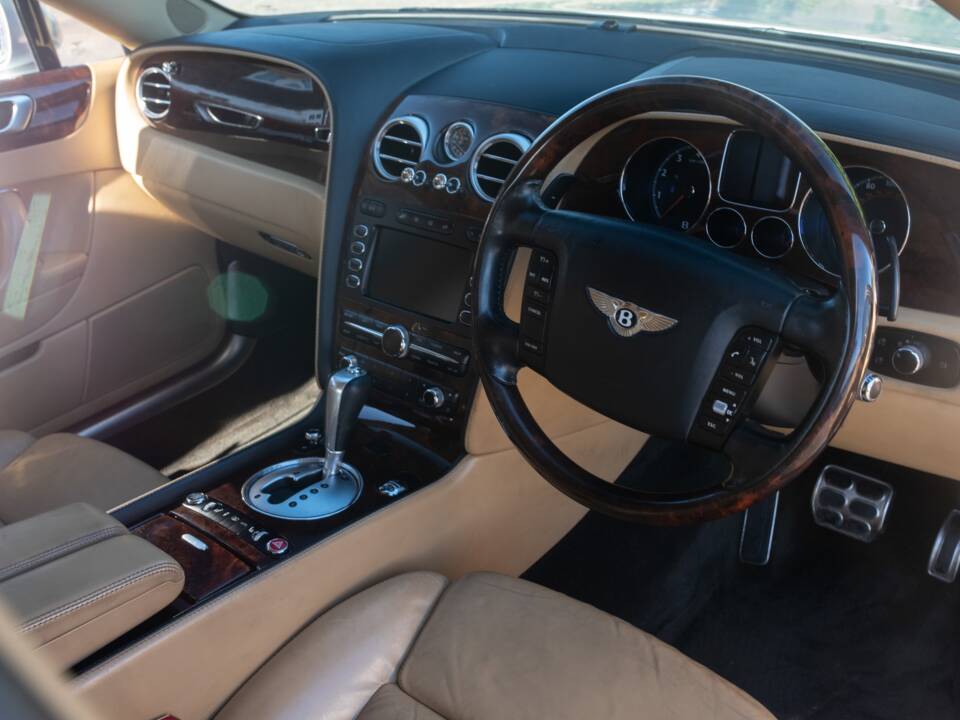 Image 46/50 of Bentley Continental Flying Spur (2007)