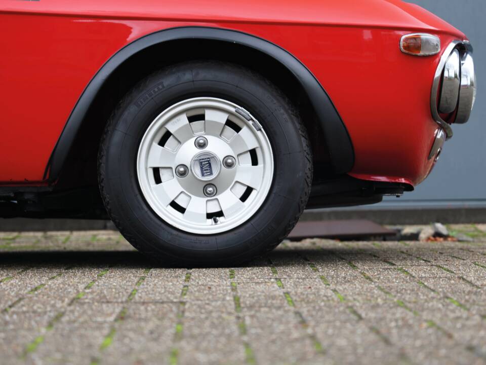 Imagen 4/43 de Lancia Fulvia Rallye HF 1.6 (1970)