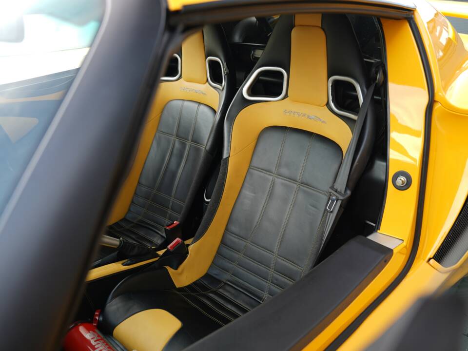 Image 16/50 of Lotus Exige S 240 (2008)