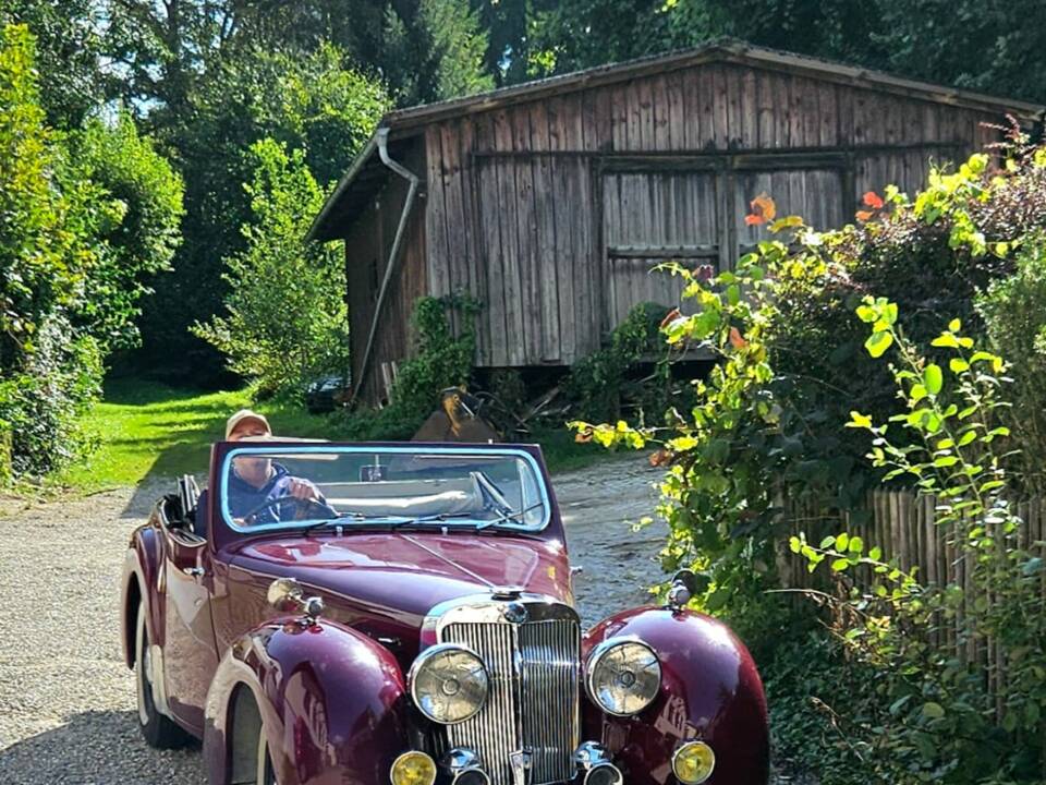 Image 2/6 de Triumph 1800 Roadster (1946)