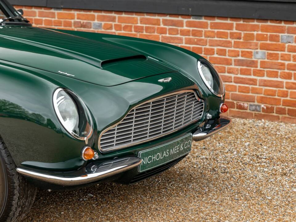Afbeelding 14/50 van Aston Martin DB 6 (1967)