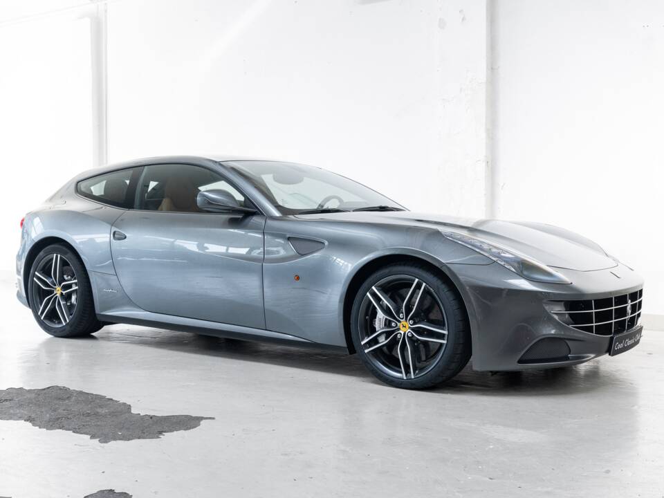Image 3/47 of Ferrari FF (2015)