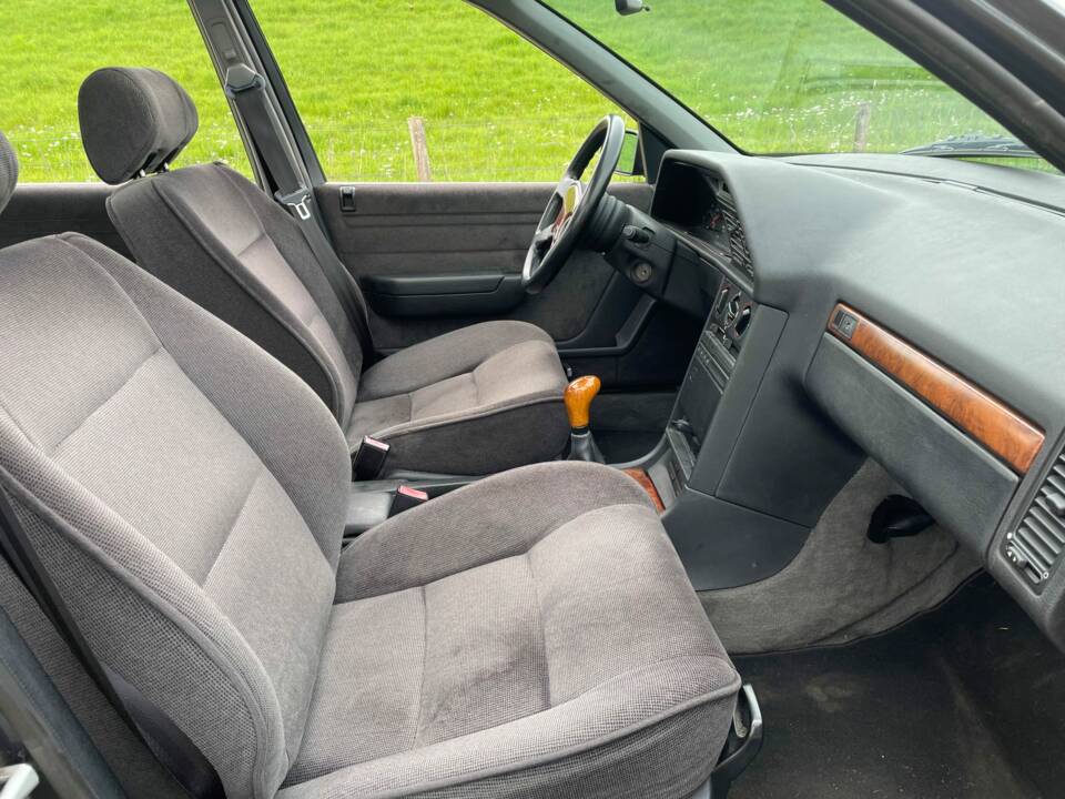 Immagine 6/7 di Peugeot 605 3.0 V6 12V (1990)