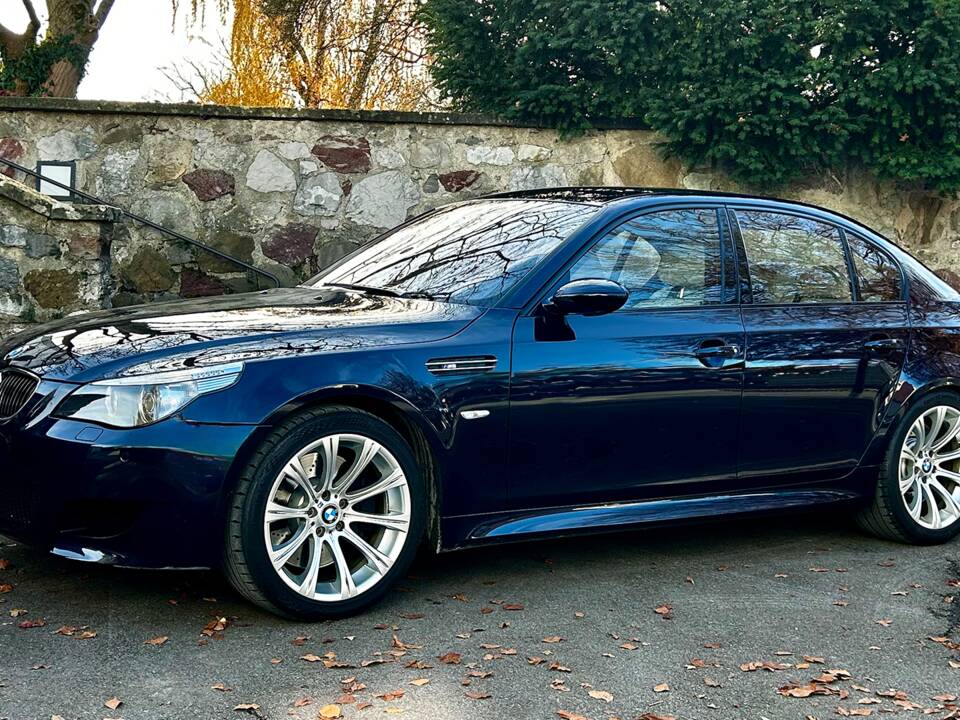 Bild 2/16 von BMW M5 (2005)