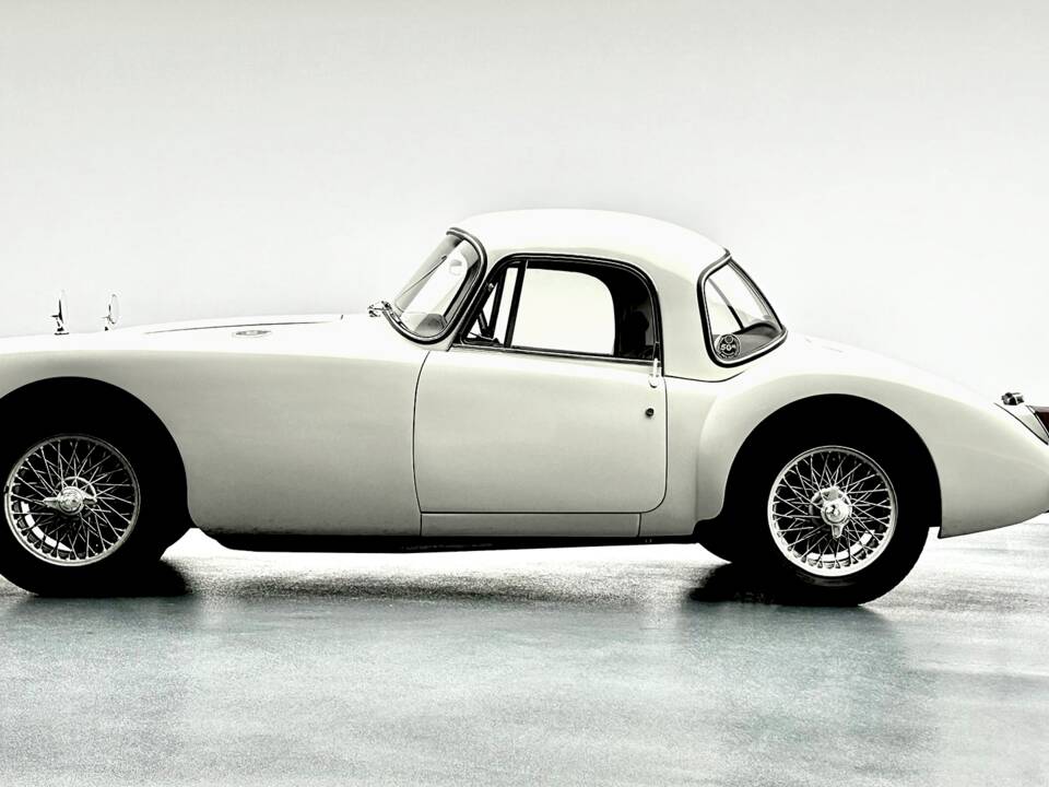 Imagen 1/13 de MG MGA 1500 (1957)