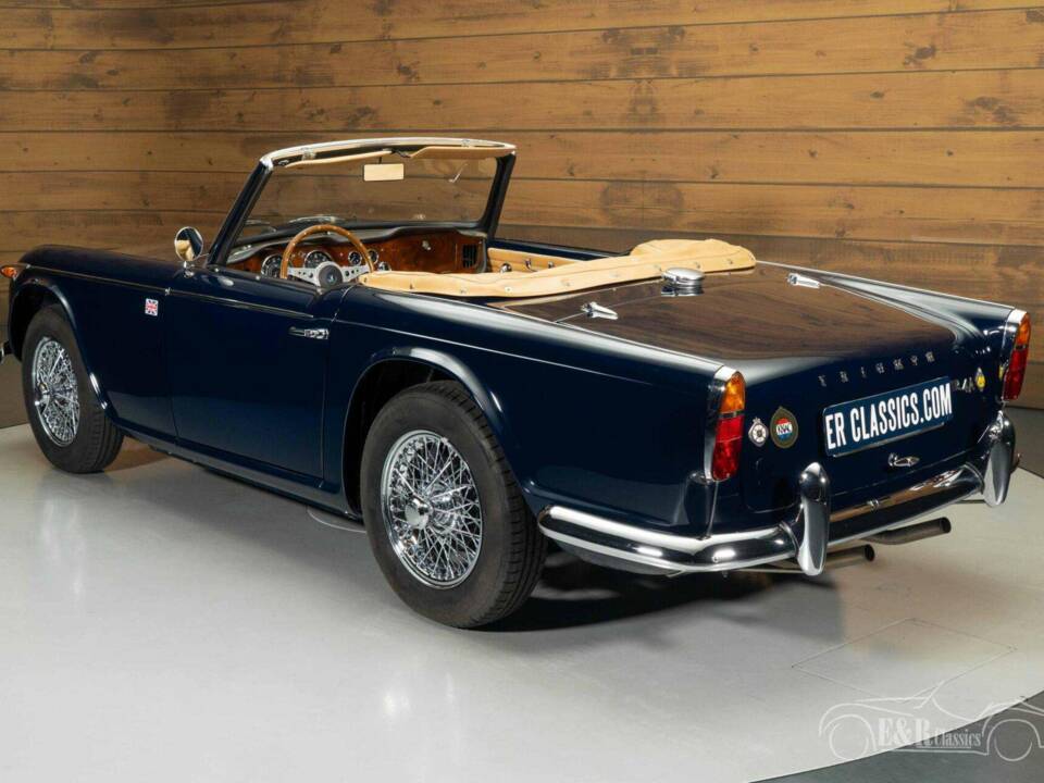 Afbeelding 16/19 van Triumph TR 4A (1967)