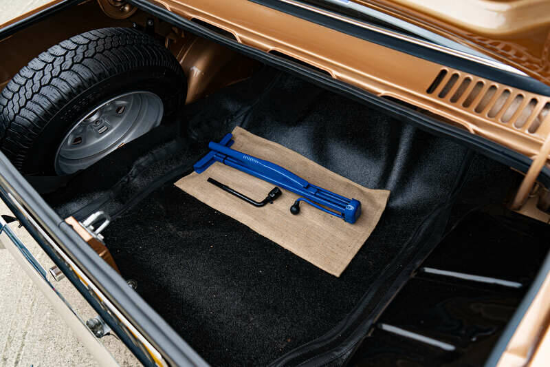 Bild 24/42 von Ford Escort 1300 (1975)