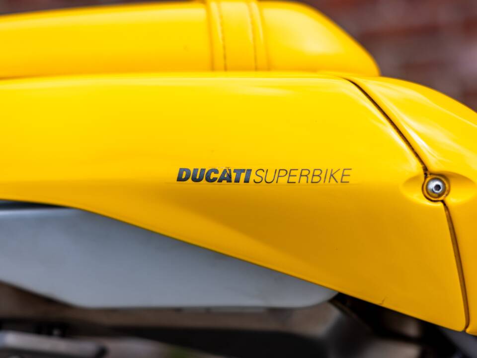 Immagine 17/30 di Ducati DUMMY (2004)