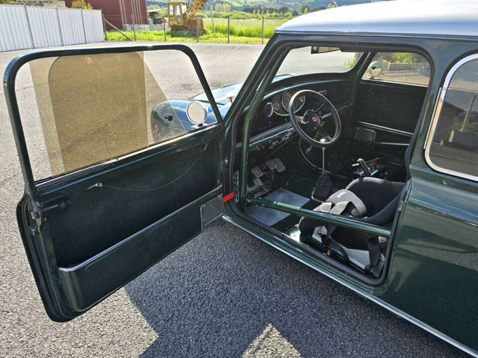 Image 18/61 of Austin Mini Cooper S 1275 (1964)