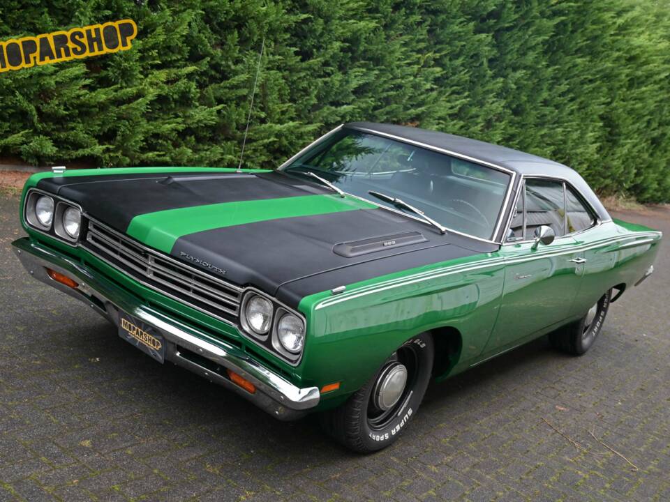 Image 4/51 of Plymouth Road Runner 383 (1969)