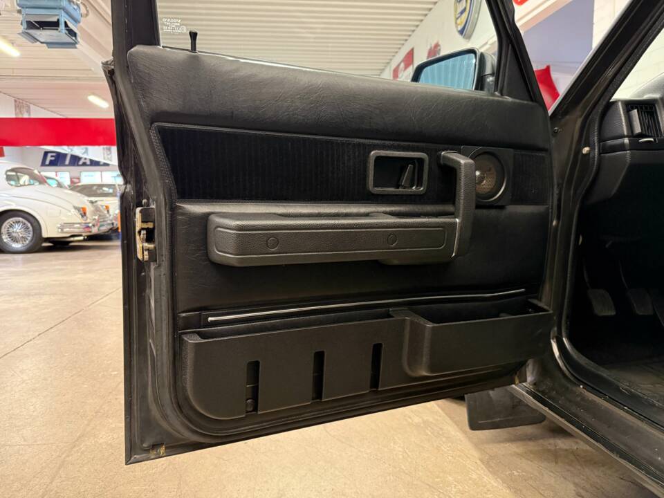 Bild 7/17 von Volvo 240 Turbo (1983)