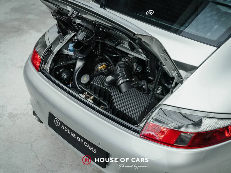 Imagen 13/23 de Porsche 911 Carrera (2002)