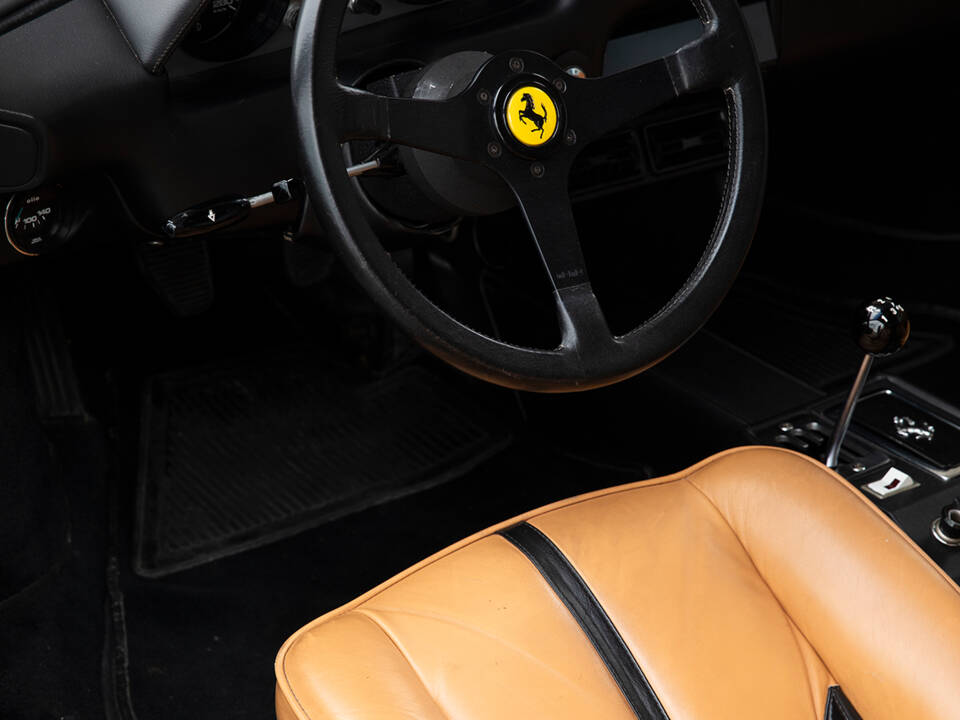 Image 32/38 of Ferrari 308 GTB (1977)