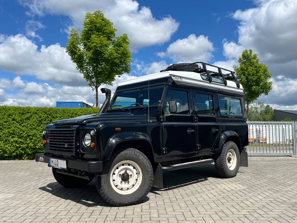 Image 8/93 of Land Rover Defender 110 (2014)