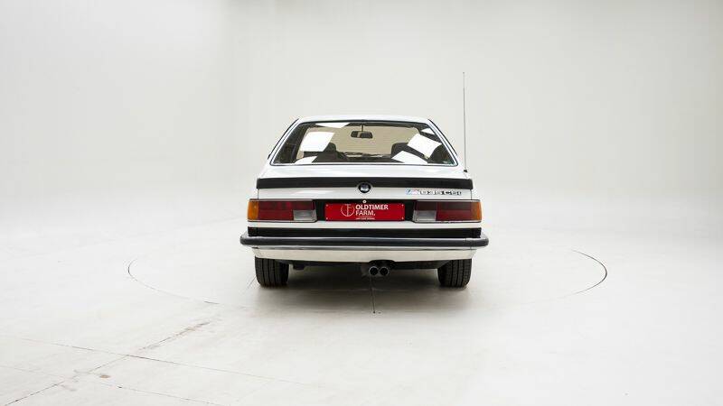 Image 7/15 of BMW 635 CSi (1986)