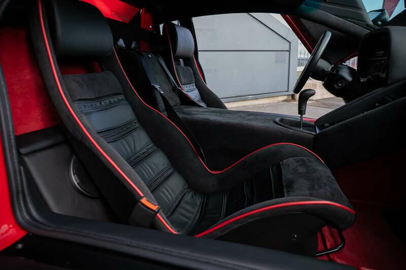 Image 17/48 of Lamborghini Diablo (1991)