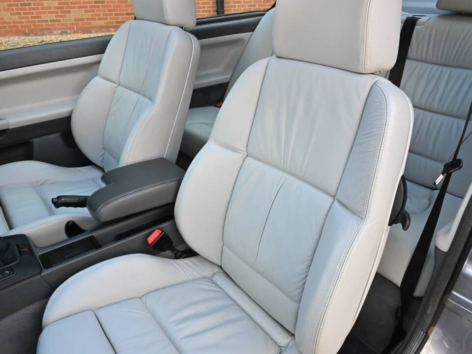 Imagen 26/47 de BMW 328i (1995)