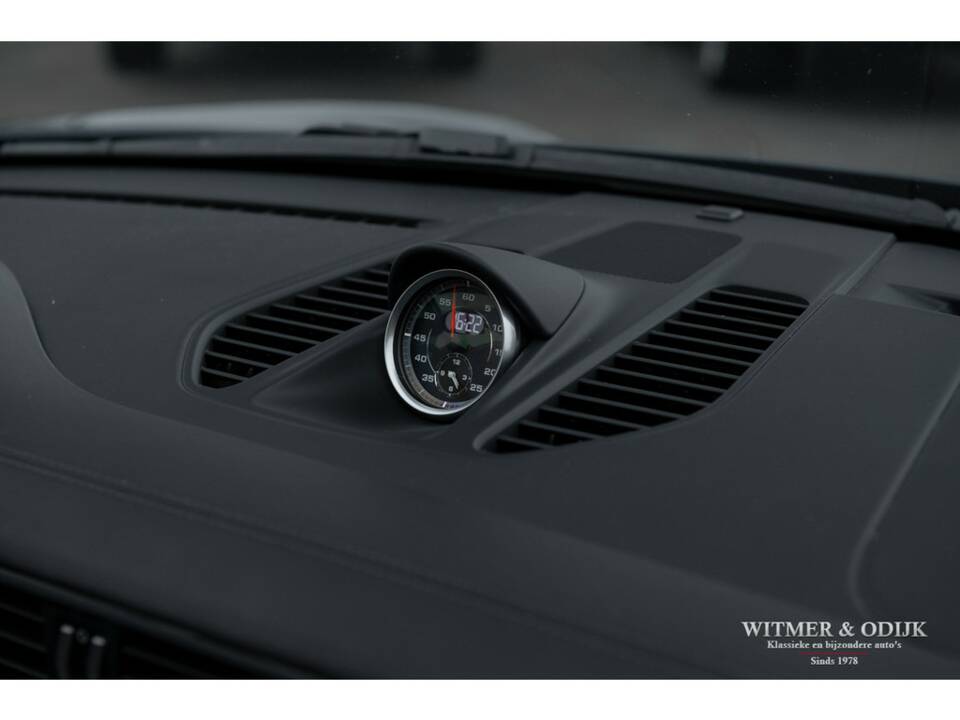 Image 16/29 of Porsche 911 Carrera S (2012)