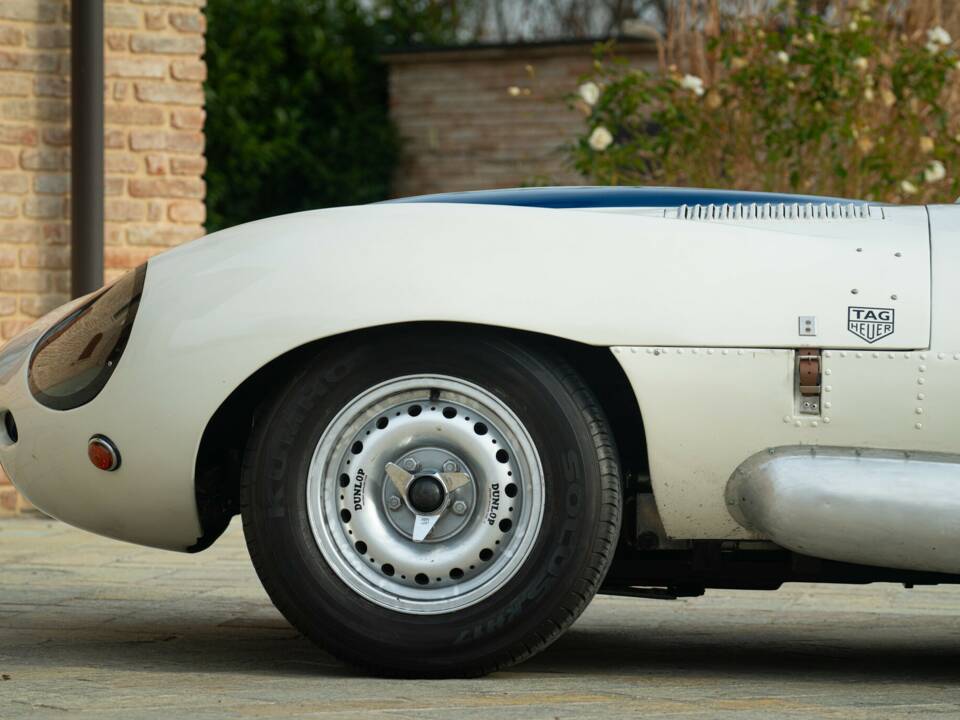 Bild 17/50 von Jaguar D-Type (1977)