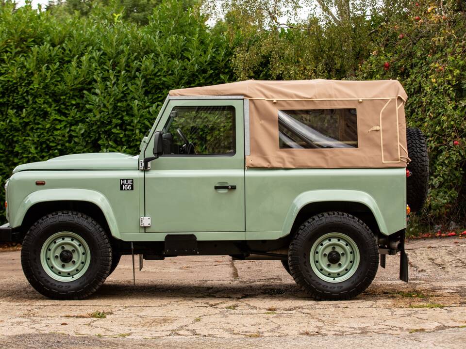 Bild 2/50 von Land Rover Defender 90 TD4 (2008)