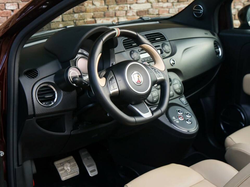 Imagen 45/50 de Abarth 695 "Edizione Maserati" (2013)