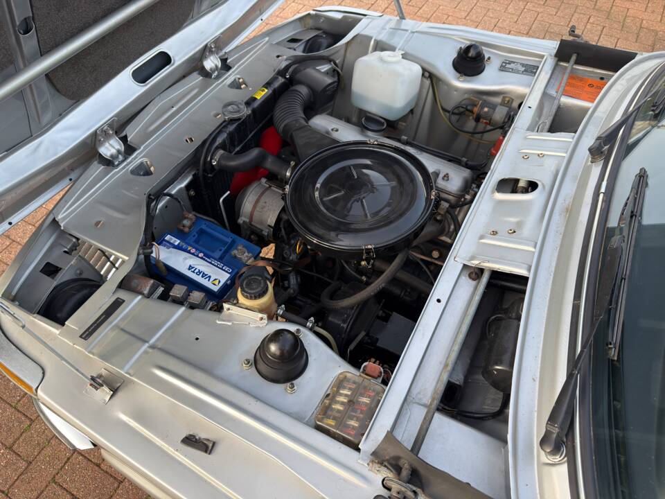 Image 16/22 de BMW 2002 (1975)