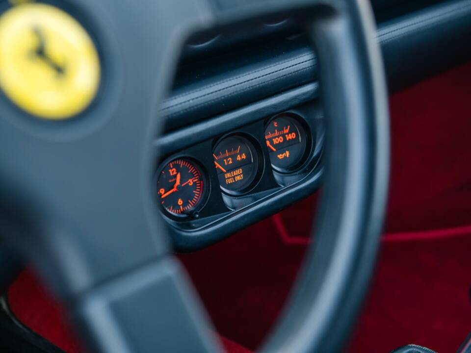 Bild 22/30 von Ferrari 512 TR (1992)