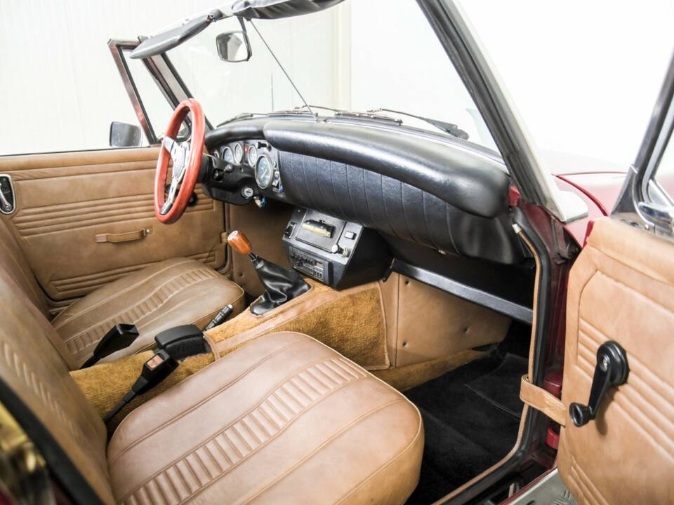 Image 12/50 de MG Midget 1500 (1979)