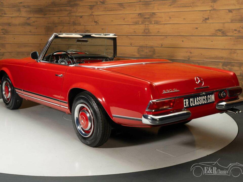 Immagine 7/19 di Mercedes-Benz 230 SL (1967)