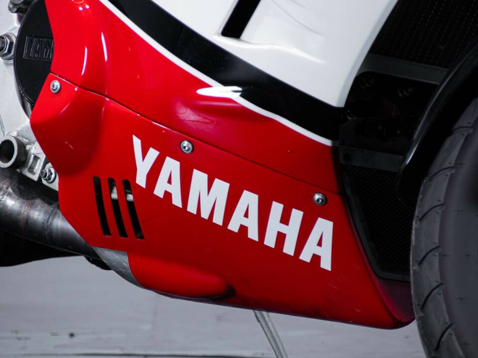 Imagen 35/50 de Yamaha DUMMY (1985)