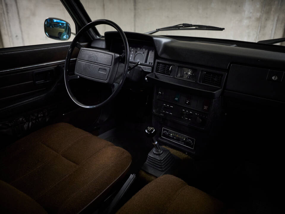 Bild 48/98 von Volvo 244 DL (1975)