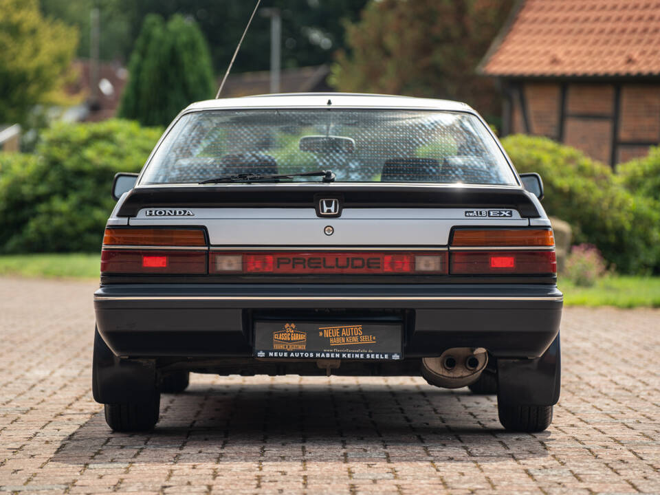 Image 22/48 of Honda Prelude (1985)